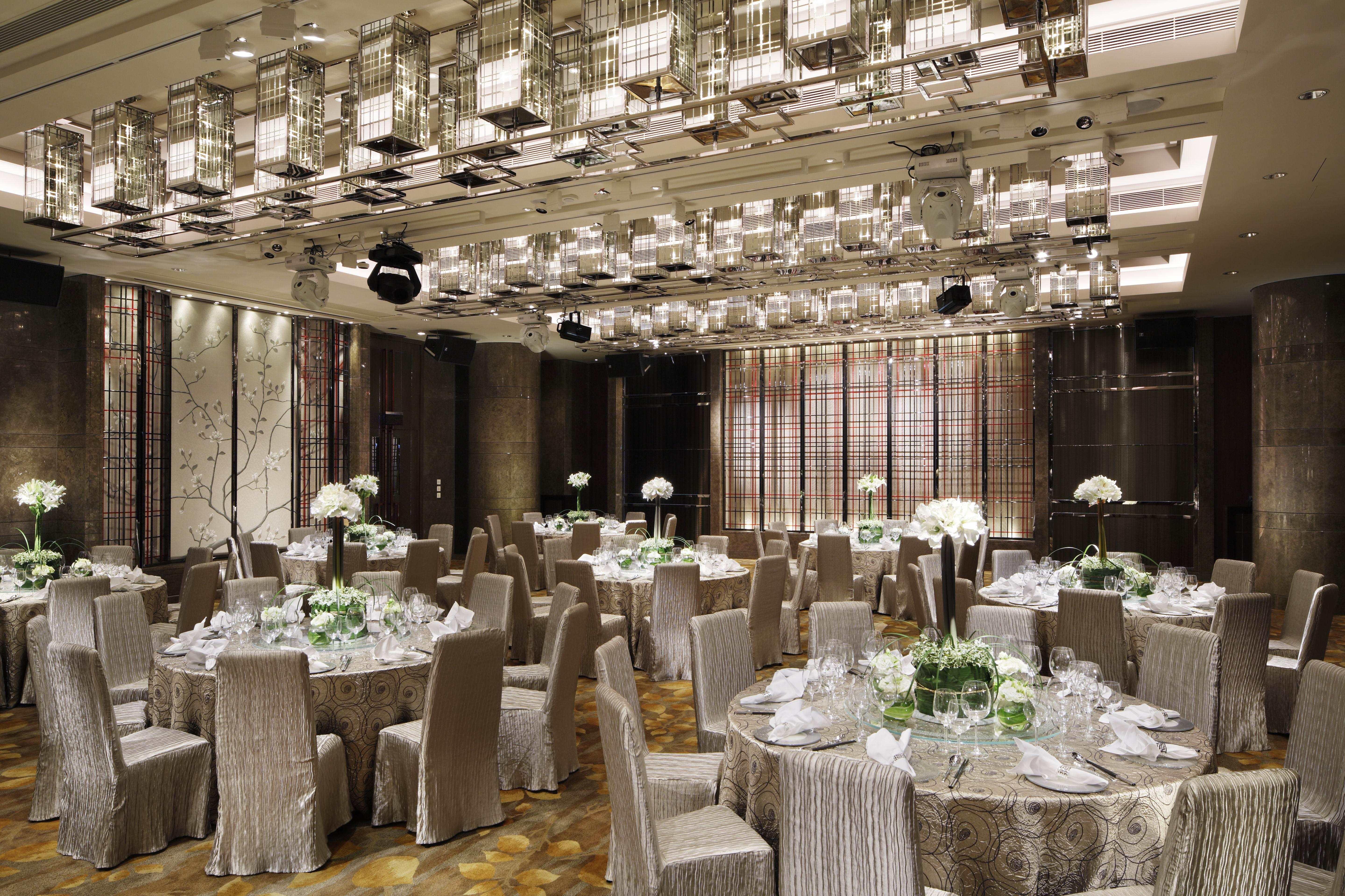 Royal Plaza Hotel Χονγκ Κονγκ Εξωτερικό φωτογραφία The Grand Ballroom