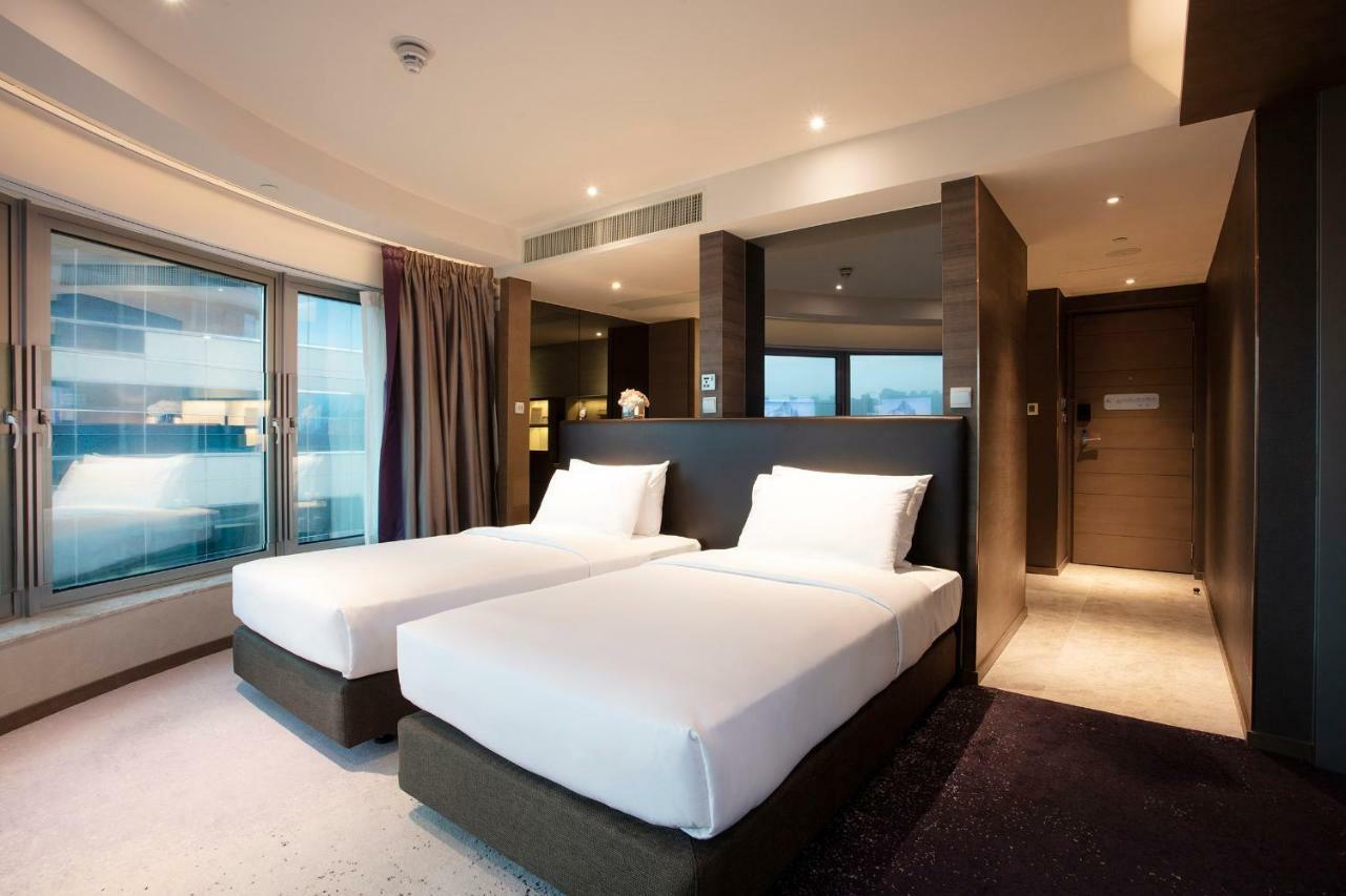 Royal Plaza Hotel Χονγκ Κονγκ Εξωτερικό φωτογραφία Deluxe Room